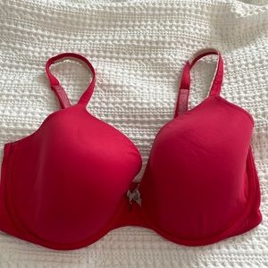 Victoria’s Secret Body by Victoria Perfect Coverage bra